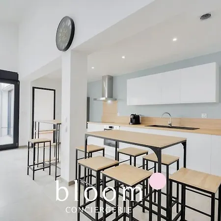 Pepiniere : Maison Neuve 6 Voyageurs Hotel 3*